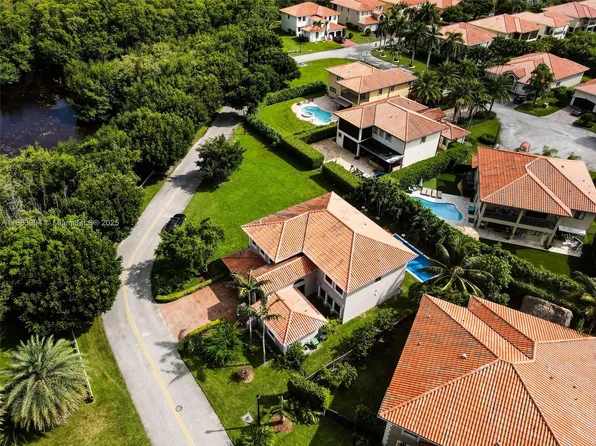 7408 SW 189th St, Cutler Bay, FL 33157