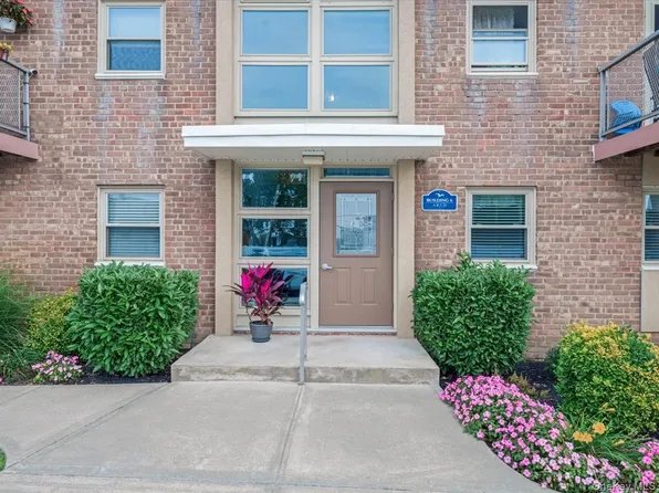 4 Rose Street #6 -2A, Oceanside, NY 11572