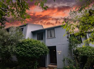 9031 S Pointe Ridge Ln, Bloomington, IN 47401