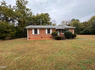 714 W McKinley St, Mebane, NC 27302
