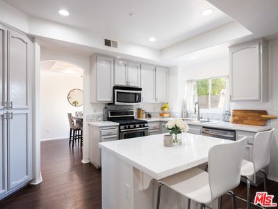 9046 Hayvenhurst Ave, North Hills, CA, 91343