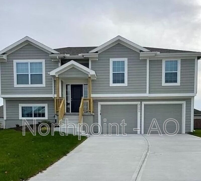 21806 Lucca Cir, Peculiar, MO 64078 Zillow
