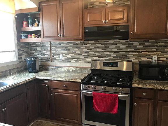 5th image of 7535 E Tulpehocken St