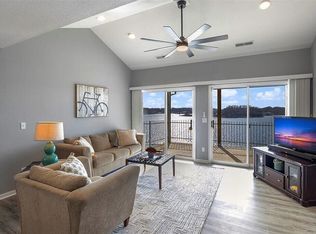 704 E Harbour Towne Dr #704, Lake Ozark, MO 65049