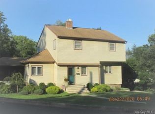 18 Foxwood Rd, West Nyack, NY 10994