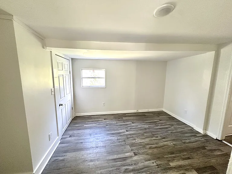 1254 Lewis St — Photo 6