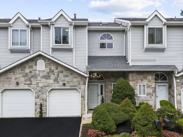 4 Lee Lee Ln, Old Bridge Twp., NJ 08879