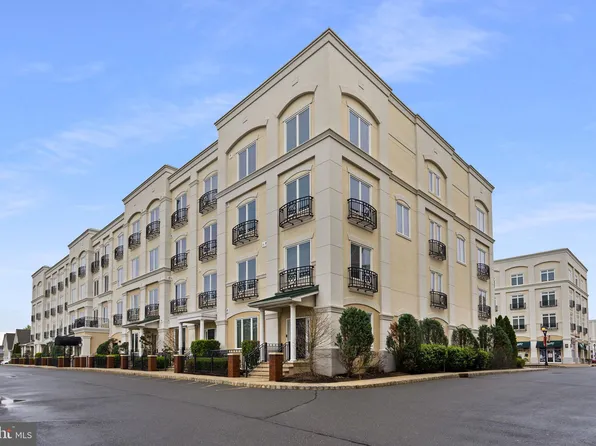 1 N Commerce Way #114, Trenton, NJ 08691