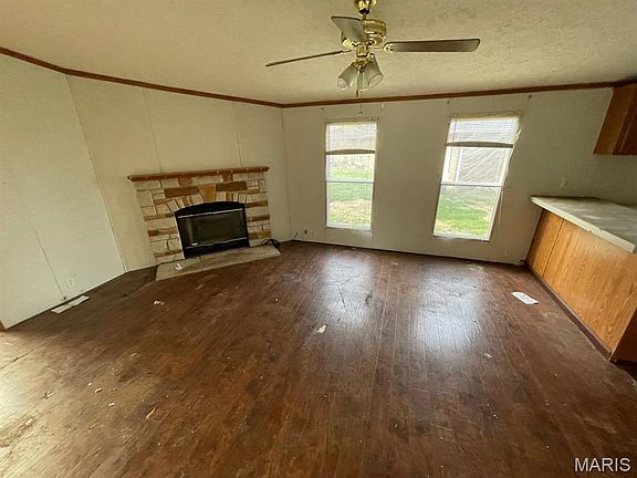3rd image of 100 Pleasant Ridge Rd