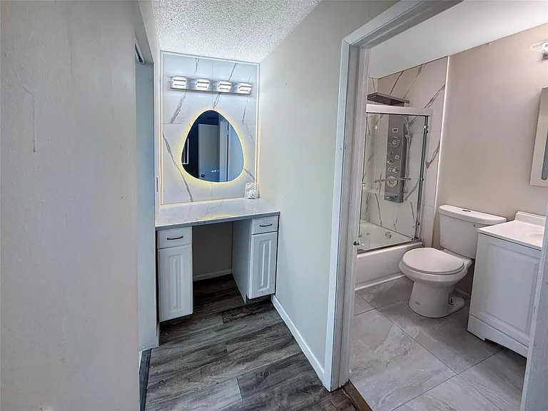 2175 NE 56th St #211 — Photo 12
