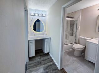 5922 NW 21st St #48, Lauderhill, FL 33313