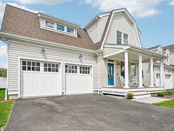 2nd image of 9 Lookout Ln