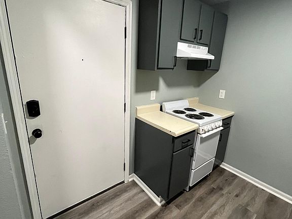 5th image of 121 S 25th St APT 204