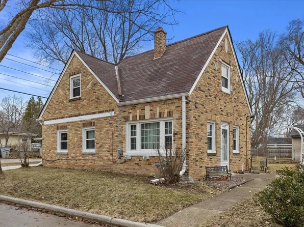 6307 North 104th STREET, Milwaukee, WI 53225