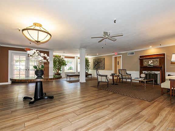 2nd image of 21 Chapel Place Chapel Place #3J