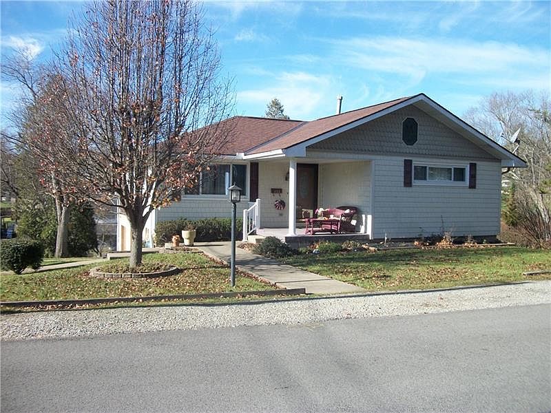 453 Sherman Ave Waynesburg Pa 15370 Mls 1478535 Zillow