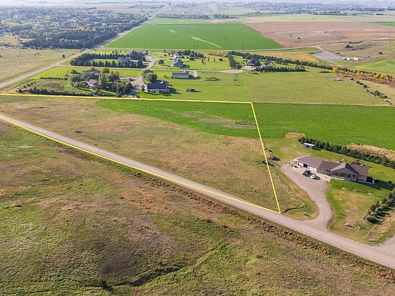 2nd image of Falcon Ridge Rd