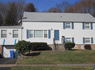 130 Fallon Dr, Hamden, CT 06514
