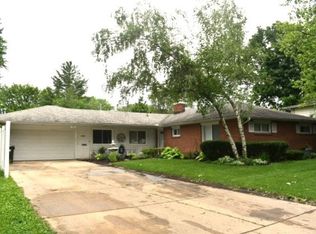 1908 Avenue F, Sterling, IL 61081