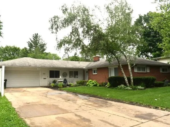 1908 Avenue F, Sterling, IL 61081