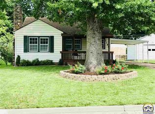 1186 SW Oakley Ave, Topeka, KS 66604