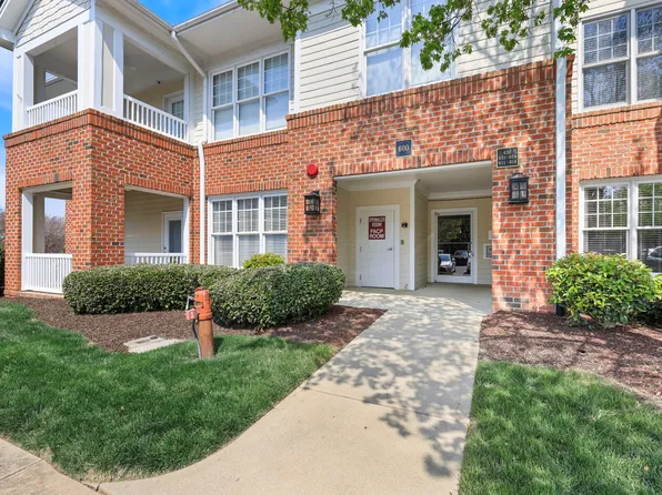 623 Waterford Lake Dr #1, Cary, NC 27519