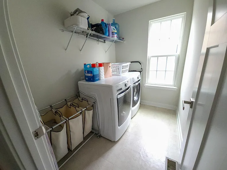 719 Sky Bridge Dr — Photo 20