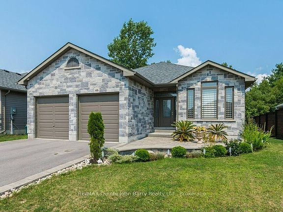 2nd image of 46 Birchmount St