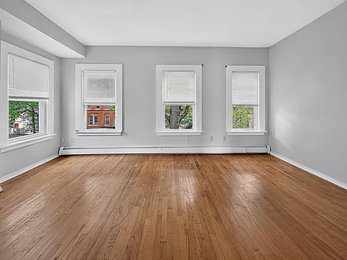 170 Park St #172 Photo 1