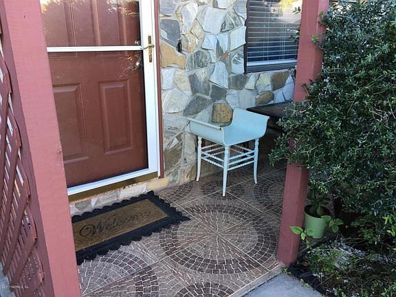 2nd image of 18 Ponte Vedra Ct Unit B