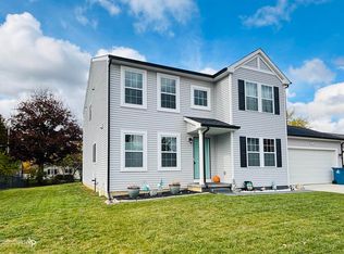 927 Village Dr, Davison, MI 48423