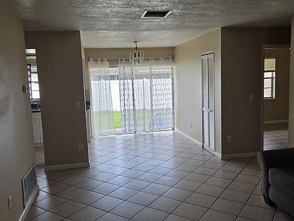 3rd image of 11049 Blackwell Way