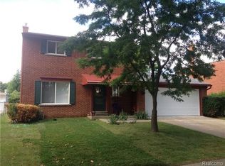 29275 Roan Dr, Warren, MI