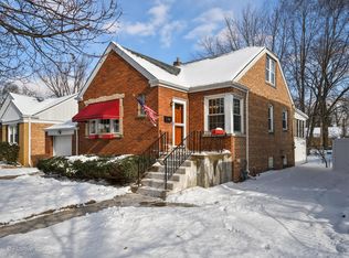 9939 S Clifton Park Ave, Evergreen Park, IL