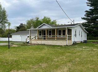 15715 E Fairfield Rd, Mount Vernon, IL 62864