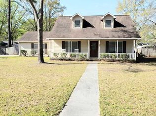 202 Lancelot Ln, Dublin, GA 31021