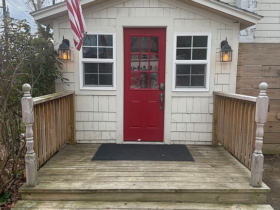 5th image of 4604 W Lake Rd