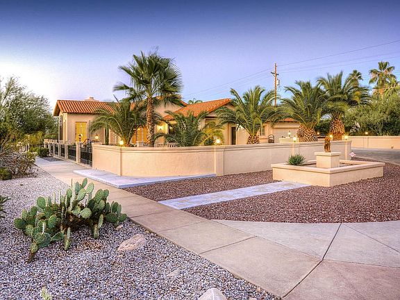 3rd image of 6745 N Casas Adobes Dr
