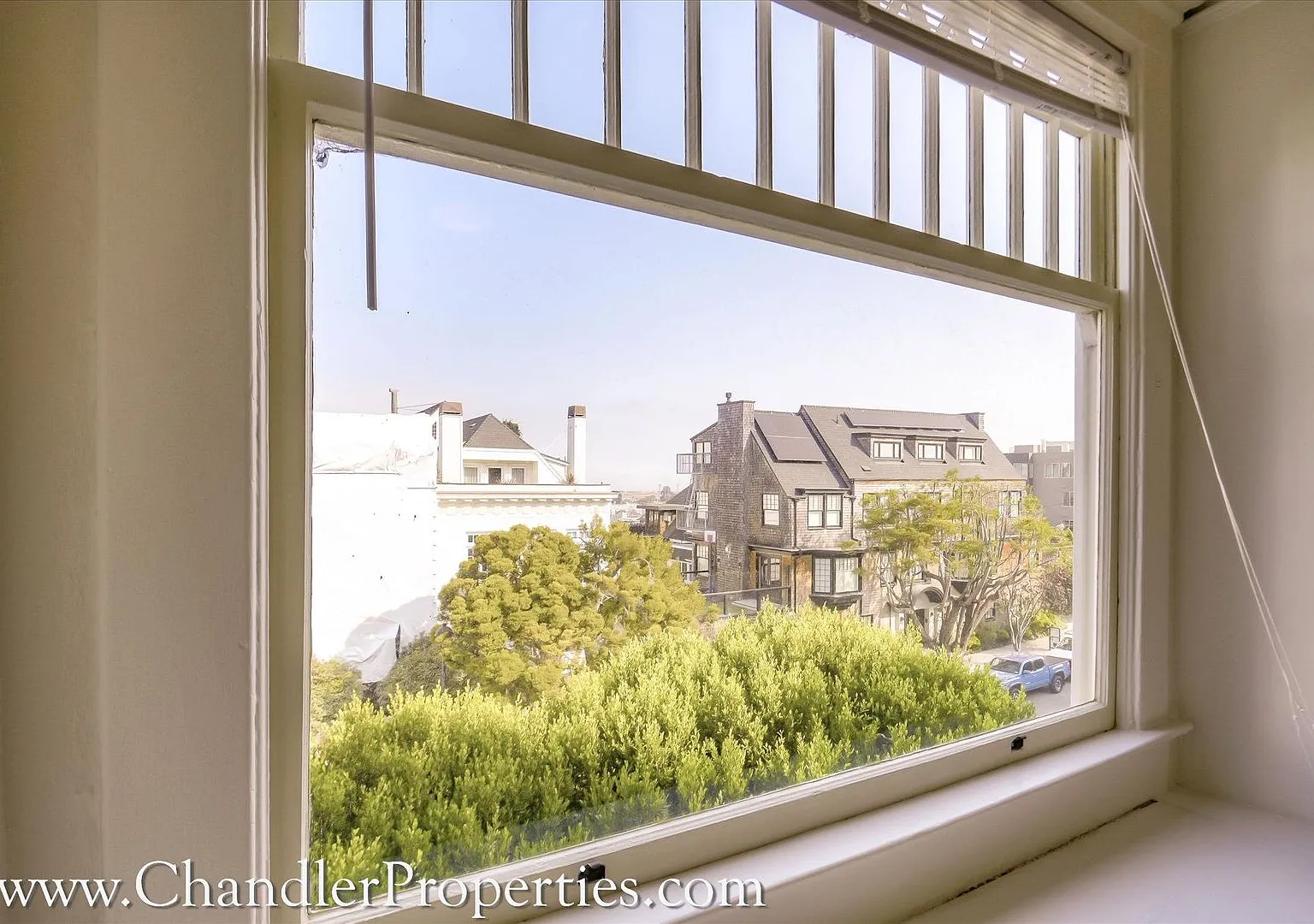 2429 Vallejo Street Apartments — Photo 4