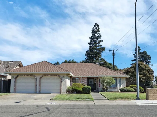 1000 Wintun Dr, Lodi, CA 95240