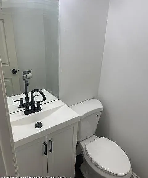 337 Crewe Ct #337 — Photo 13