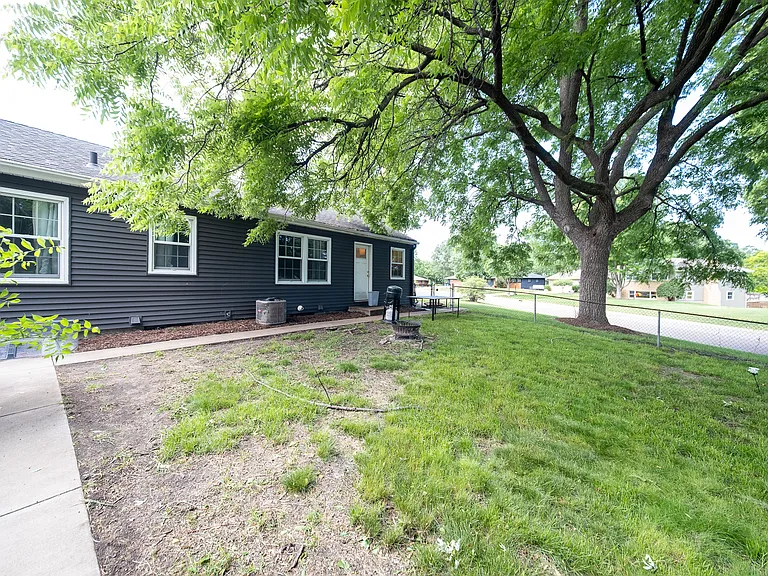 4948 Normandy Pl — Photo 26