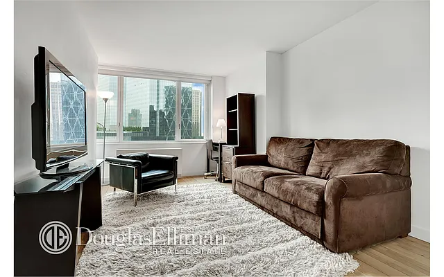 Sold by Douglas Elliman | media 6