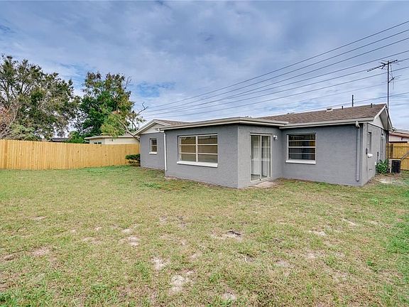 5th image of 9643 Marlinton Ln