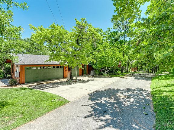 5th image of 2101 E Lakewood Dr