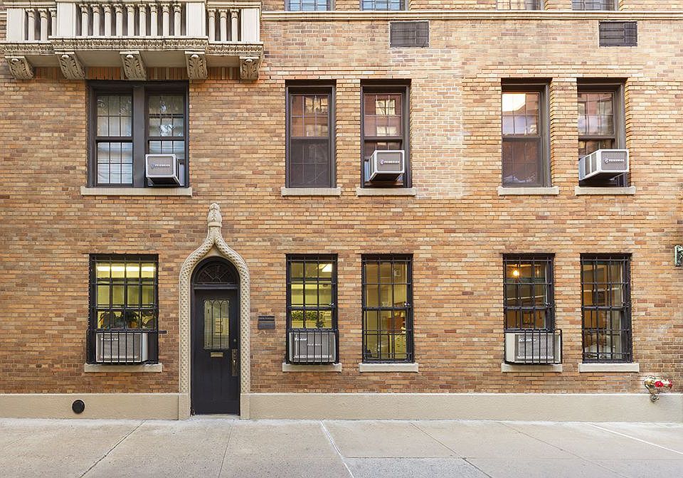 1st image of 325 E 79th St APT 1B