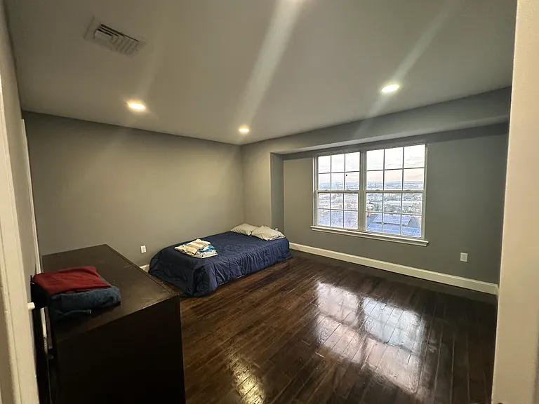 7311 Dane Ct — Photo 4