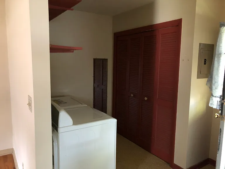 4092B Main St — Photo 4