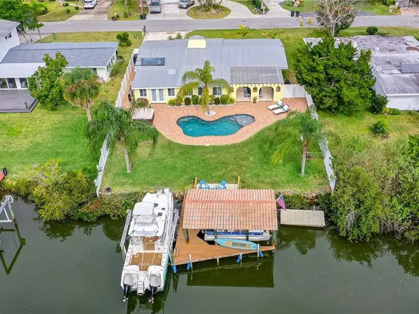 51 Richmond Dr, New Smyrna Beach, FL 32169