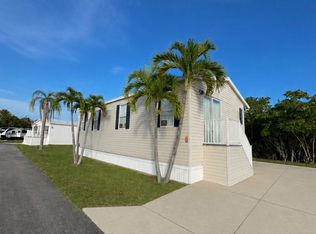 867 Arapaho Trl, Fort Myers Beach, FL 33931